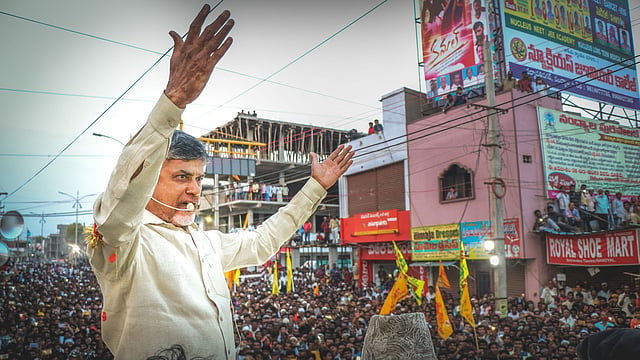 ജഗന് മൂക്കുകുത്തി വീണു; വീണ്ടും ചന്ദ്രബാബു നായിഡു; ആന്ധ്രയില് എന്ഡിഎ തരംഗം