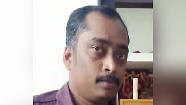 സ്വര്ണം പൊട്ടിക്കല് സംഘവുമായി ബന്ധം; ബ്രാഞ്ച് അംഗത്തെ പാര്ട്ടിയില് നിന്ന് പുറത്താക്കി സിപിഎം