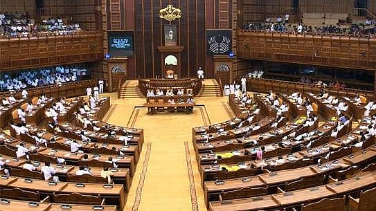 തെരഞ്ഞെടുപ്പിന് മുന്പുള്ള അവസാന നിയമസഭാ സമ്മേളനത്തിന് ഇന്ന് തുടക്കം, ആദ്യം ഗവര്ണറുടെ നയപ്രഖ്യാപന പ്രസംഗം; ബജറ്റ് 29ന്