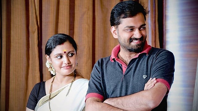'22 വർഷം മുൻപ് ലയിച്ചു ചേർന്ന പാട്ട്'; പ്രിയതമയെക്കുറിച്ച് ഓർമ്മക്കുറിപ്പുമായി ബിജിബാൽ