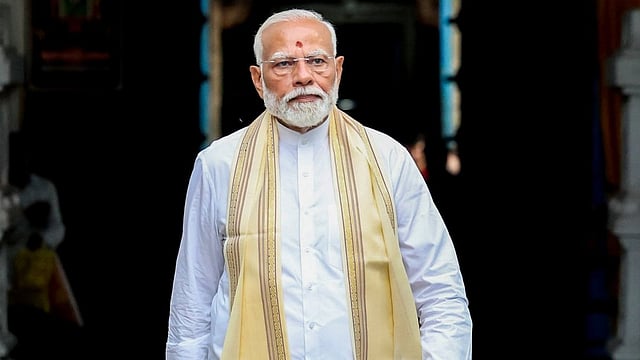 ലീഡില് രാഹുലിന്റെ പകുതിയില് താഴെ; വാരാണസിയില് മോദിയുടെ ഭൂരിപക്ഷത്തില് വന്ഇടിവ്