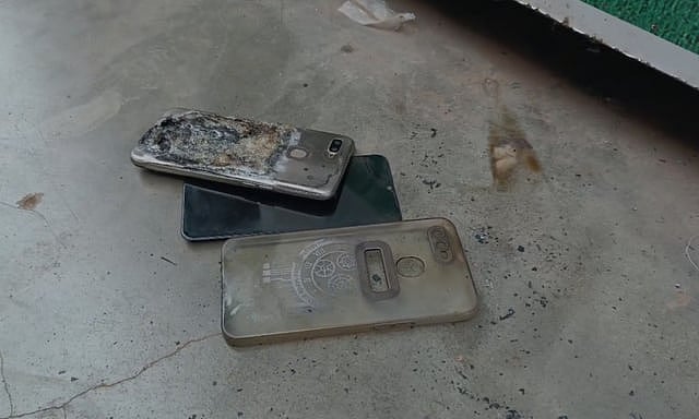 phone in his pocket exploded