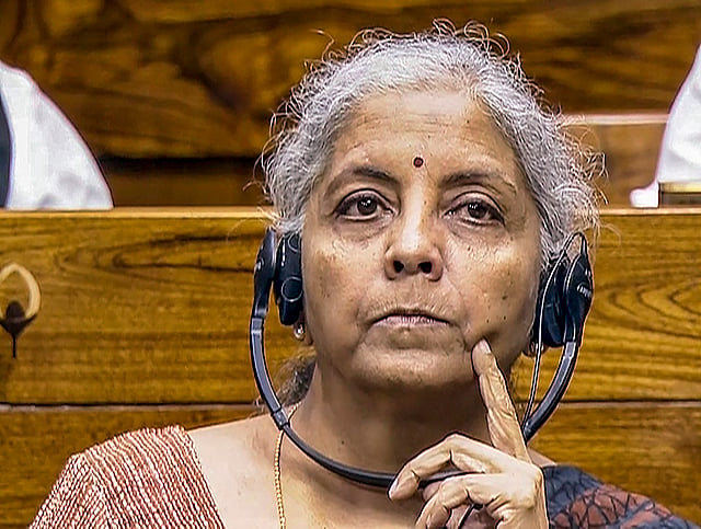 പ്രതിവര്ഷം 80 ലക്ഷം തൊഴിവസരങ്ങള് സൃഷ്ടിക്കണം; സാമ്പത്തിക സര്വേയിലെ അഞ്ചു കീ പോയിന്റുകള്