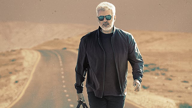 'തല' ഓൺ ദ് വേ! സിംപിൾ ആൻഡ് ക്ലാസി ലുക്കിൽ അജിത്; വിടാമുയർച്ചി ഫസ്റ്റ് ലുക്ക്