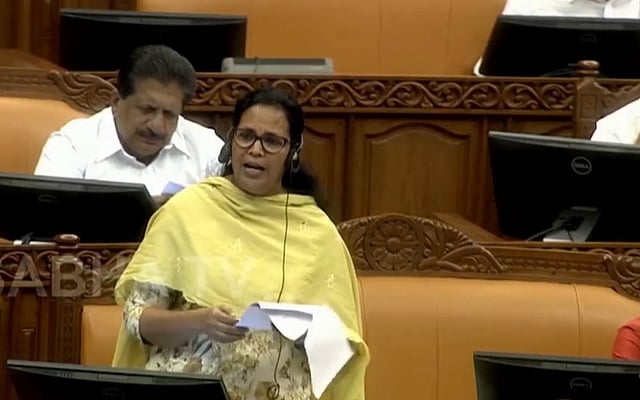 'ബ്രിജ്ഭൂഷണെ വെല്ലുന്ന കാര്യങ്ങളാണ് നടക്കുന്നത്, കേരളം ലജ്ജിക്കുന്നു' ; സ്ത്രീകള്‍ക്കെതിരായ അതിക്രമം നിയമസഭയിൽ