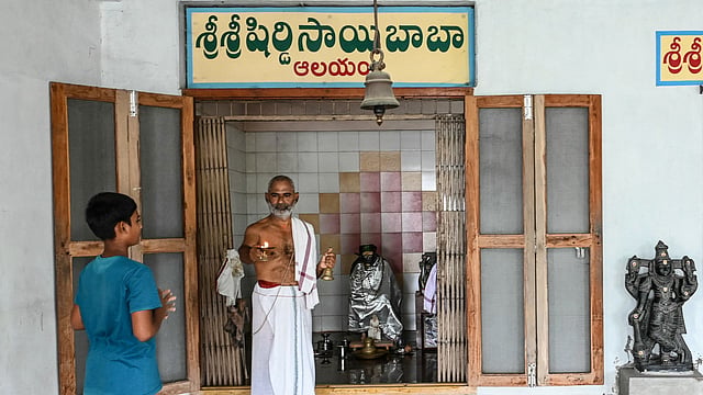 യുഎസ് വൈസ് പ്രസിഡന്റ് സ്ഥാനാര്‍ഥിക്ക് വേണ്ടി പ്രാര്‍ഥന; ഉഷ ചിലുകുരിക്ക് ഈ ക്ഷേത്രവുമായി എന്തു ബന്ധം? 