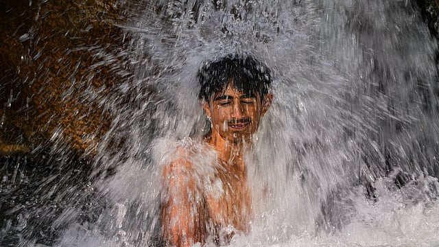Heatwave conditions in srinagar