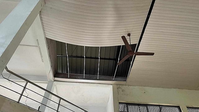 CEILING OF MARRIAGE HALL COLLAPSED