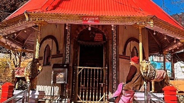 നൈനാ ദേവി ക്ഷേത്രം