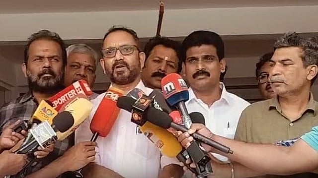 'മോദി അധികാരത്തില് നിന്ന് പോയിരുന്നെങ്കില് തോക്കെടുത്ത് തീവ്രവാദികള് കേരളത്തില് ഇറങ്ങുമായിരുന്നു',വിഡിയോ