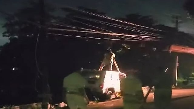 തിരുവനന്തപുരത്ത് പൊലീസ് ജീപ്പ് പാർവതി പുത്തനാറിലേക്ക് മറിഞ്ഞു; പൊലീസുകാർ രക്ഷപ്പെട്ടു