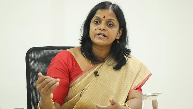'മേഘവിസ്ഫോടനം കാലാവസ്ഥ പ്രതിഭാസമല്ല; ലാ നിന വന്നാൽ പ്രളയസമാന സാഹചര്യമുണ്ടായേക്കാം': നീത കെ ഗോപാല്‍