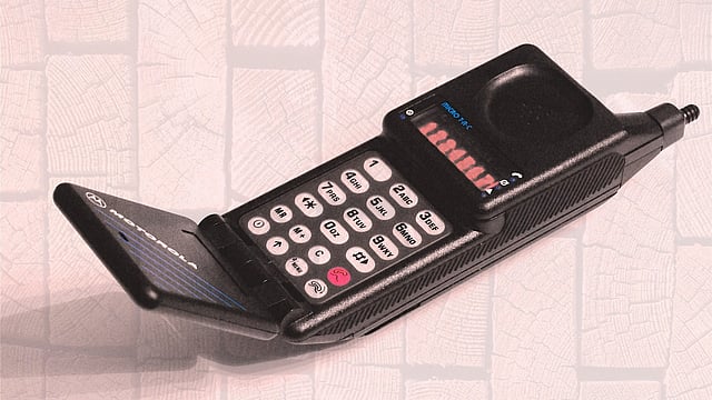 first five phones in the world
