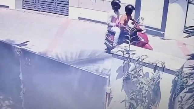 തുമ്പ ബോംബേറ് കേസ്: ഒരാള് പിടിയില്, തിരച്ചിലിനിടെ നാല് ബോംബുകള് കണ്ടെടുത്തു