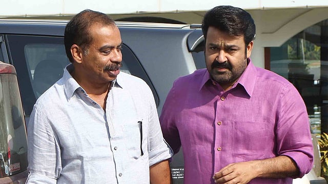 'സൂപ്പർ ഫൺ മോഹൻലാൽ - സത്യൻ അന്തിക്കാട് ചിത്രം ഓൺ ദ് വേ'; സന്തോഷം പങ്കുവച്ച് അനൂപ് സത്യൻ