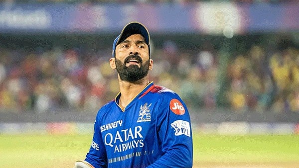 'സിഎസ്കെയ്ക്ക് ചെന്നൈ ടച്ച് പരിശീലകൻ വേണം; ദിനേശ് കാർത്തിക് ബെസ്റ്റാ'!