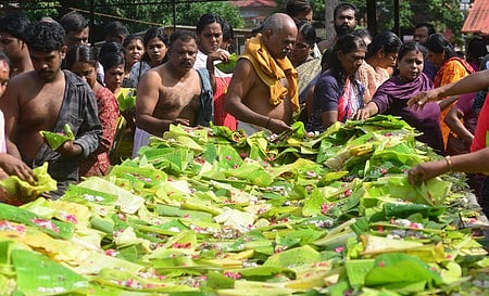 ബലിതർപ്പണം നാളെ