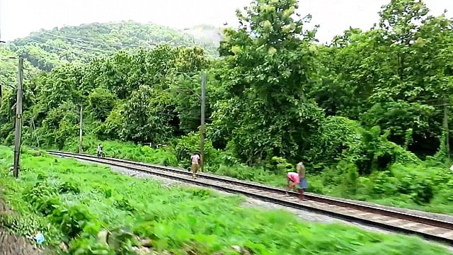 'അകമലയില്‍ നിന്ന് രണ്ട് മണിക്കൂറിനകം വീട് ഒഴിയണം'; പ്രചരിക്കുന്നത് തെറ്റായ വാര്‍ത്തയെന്ന് ജില്ലാ കലക്ടര്‍