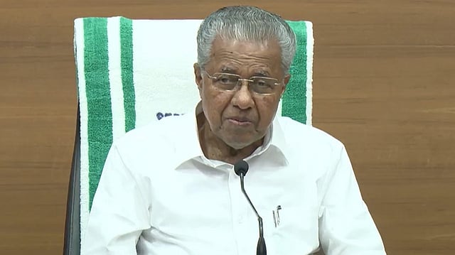 'മെമ്മോറാണ്ടം തയ്യാറാക്കുന്നത് മന്ത്രിമാരല്ല, പരിശീലനം ലഭിച്ച പ്രൊഫഷനുകള്‍; വിദഗ്ധരുടെ കണക്കുകളെ കള്ളമാക്കി അവതരിപ്പിച്ചു'
