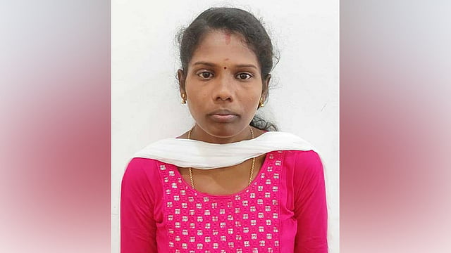 ജോലിക്ക് നിന്ന വീട്ടിൽ നിന്നു സ്വർണ മാലയും എടിഎം കാർഡും മോഷ്ടിച്ചു; ഹോം നേഴ്സ് അറസ്റ്റില്