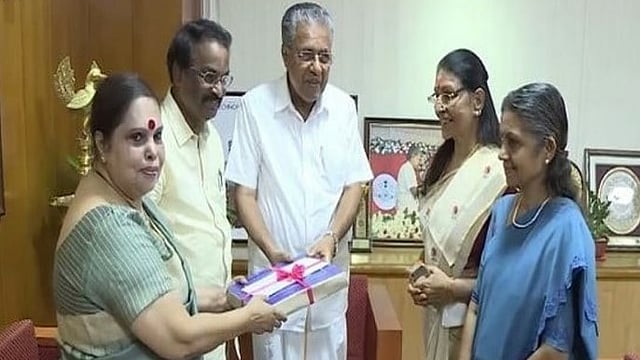 'വഴങ്ങാത്തവരെ ഒഴിവാക്കുന്നു'; മലയാള സിനിമയില് കാസ്റ്റിങ് കൗച്ച്, ഞെട്ടിക്കുന്ന വെളിപ്പെടുത്തലുകളുമായി ഹേമ കമ്മിറ്റി റിപ്പോര്ട്ട്