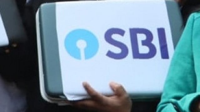 ഇഎംഐ ഉയരും; എസ്ബിഐ പലിശനിരക്ക് വര്ധിപ്പിച്ചു