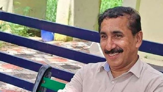 സ്കൂട്ടറും ചെരുപ്പും പാലത്തിന് സമീപം; കാണാതായ ഹെൽത്ത് സൂപ്പർവൈസറുടെ മൃതദേഹം ചാലിയാറിൽ 
