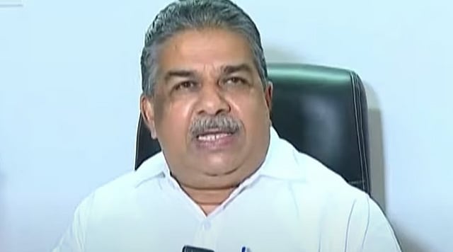'അന്നവിടെ ഒറ്റുകാരനുമുണ്ടായിരുന്നു'; ഭരണഘടനാ പ്രസംഗത്തില്‍ സജി ചെറിയാന്‍