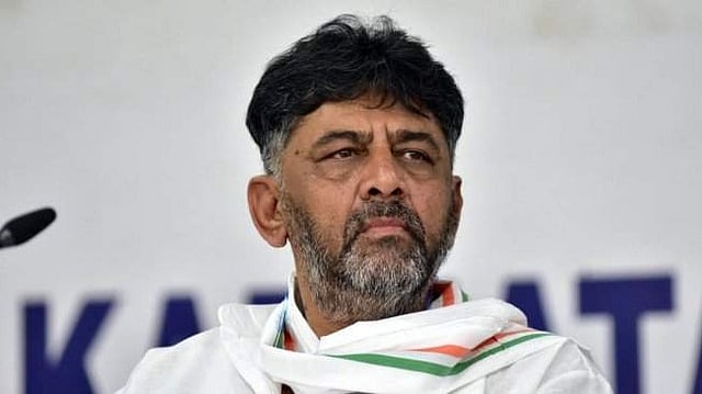 തെരഞ്ഞെടുപ്പ്: ബംഗളൂരുവിലെ മലയാളികള്‍ക്ക് മൂന്നു ദിവസം ശമ്പളത്തോടു കൂടിയ അവധി നല്‍കണമെന്ന് ഡി കെ ശിവകുമാര്‍