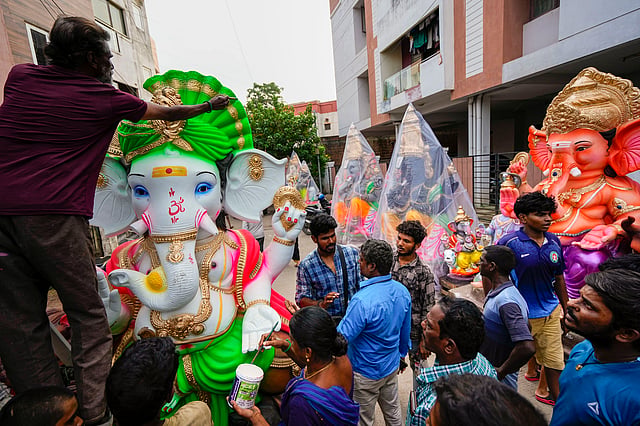 എല്ലാവര്ഷവും ഏകദേശം ഓഗസ്റ്റ് 22നും സെപ്തംബര് 20നും ഇടയിലാണ് ഗണേശ ചതുര്ഥി വരുന്നത്. ഈ വര്ഷം സെപ്തംബര് 7നാണ്.