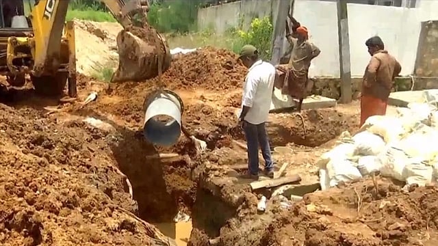 തിരുവനന്തപുരം നഗരത്തില് നാലാംദിനവും കുടിവെള്ളത്തിനായി നെട്ടോട്ടം; വലഞ്ഞ് നഗരവാസികള്