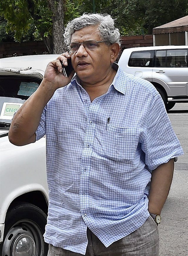 അടിയന്തിരാവസ്ഥ കാലത്ത് ജയില് വാസം