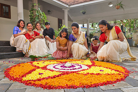 സമൃദ്ധിയുടെ നിറവിൽ ഇന്ന് തിരുവോണം 