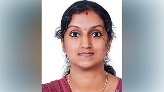 ഗര്‍ഭസ്ഥ ശിശുവും അമ്മയും മരിച്ച സംഭവം, മൃതദേഹവുമായി ബന്ധുക്കളുടെ പ്രതിഷേധം