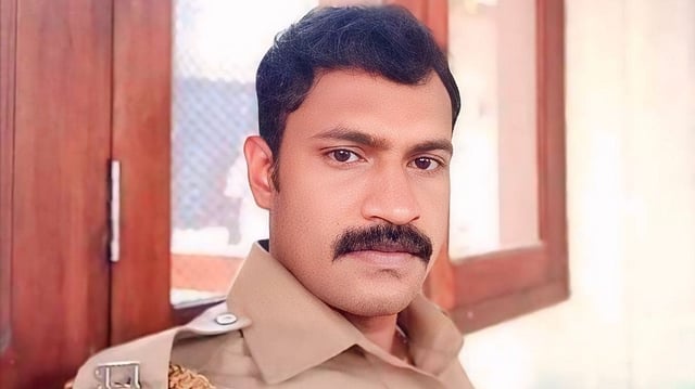 പൊലീസ് ഉദ്യോ​ഗസ്ഥൻ വീടിനുള്ളിൽ തൂങ്ങി മരിച്ച നിലയിൽ