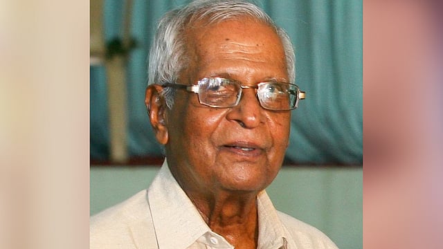 'കുടുംബ ജീവിതത്തിലും വ്യക്തി ജീവിതത്തിലും എന്നെ ഒരുപാട് വിഷമിപ്പിച്ച മകളാണ് ആശ'; എം എം ലോറന്‍സിന്റെ പഴയ ഫെയ്‌സ്ബുക്ക് പോസ്റ്റ് ചര്‍ച്ചയാകുന്നു