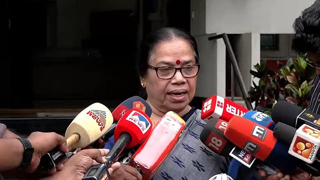 തെറ്റുകാരനാണോ എന്ന് അറിയുന്നത് അദ്ദേഹത്തിന് മാത്രം, എംഎല്‍എ സ്ഥാനം രാജിവെയ്ക്കണോയെന്ന് തീരുമാനിക്കേണ്ടത് മുകേഷ് തന്നെ; പി കെ ശ്രീമതി 