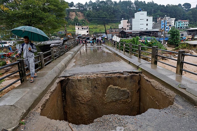 ഞായറാഴ്ച വരെ കനത്ത മഴ തുടരുമെന്നാണ് മുന്നറിയിപ്പ്