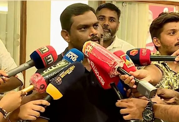 ലോറിക്ക് അര്‍ജുന്റെ പേരിടും; തെറ്റ് ചെയ്‌തെങ്കില്‍ എന്നെ കല്ല് എറിഞ്ഞുകൊല്ലാം; ഒരുരൂപ പോലും പിരിച്ചിട്ടില്ലെന്ന് മനാഫ്