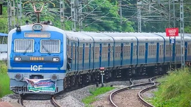 തിരക്കിന് ആശ്വാസം