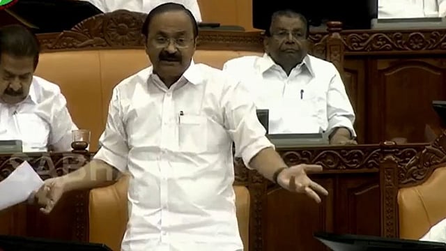 പ്രതിപക്ഷ നേതാവ് വിഡി സതീശൻ നിയമസഭയിൽ
