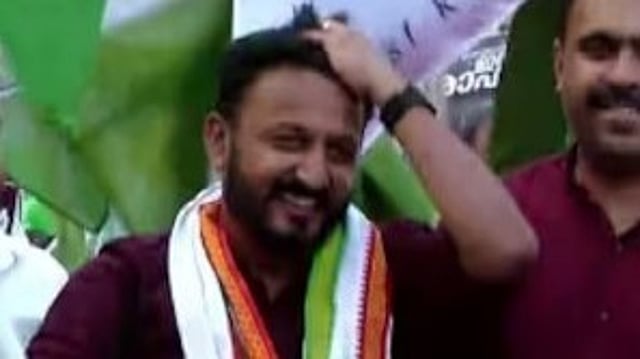 രാഹുല് മാങ്കൂട്ടത്തില് റോഡ് ഷോയില്