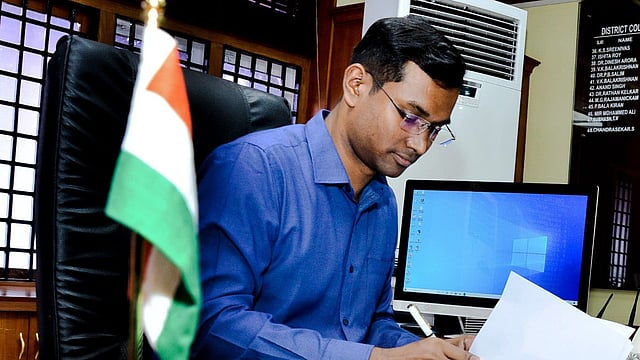 ഐഎഎസ് തലപ്പത്ത് അഴിച്ചുപണി; കണ്ണൂര് കലക്ടര് അരുണ് കെ വിജയനെ മാറ്റി; ആറു ജില്ലകളില് പുതിയ കലക്ടര്മാര്