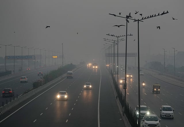 ഡല്ഹി പുകമൂടിയ നിലയില്