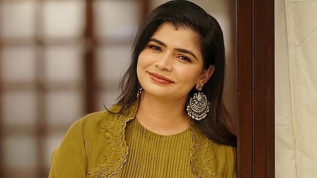 'വൈരമുത്തു ഉപദ്രവിച്ചപ്പോള്‍ സ്വയം രക്ഷിക്കാനായില്ല, ഇപ്പോള്‍ മറ്റുള്ള സ്ത്രീകളെ രക്ഷിക്കാന്‍ വന്നേക്കുന്നു'; അവഹേളത്തിന് മറുപടി നല്‍കി ചിന്മയി