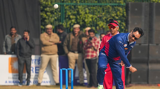 Lok Sabha XI defeats Rajya Sabha XI