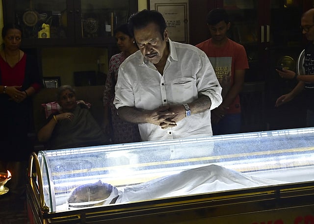 സംവിധായകന് ഹരിഹരന്റെ അന്ത്യാഞ്ജലി