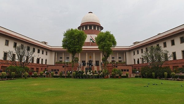 പിഎഫില് മാതാപിതാക്കള് നോമിനി, വിവാഹശേഷം അസാധുവാകുമെന്ന് സുപ്രീംകോടതി