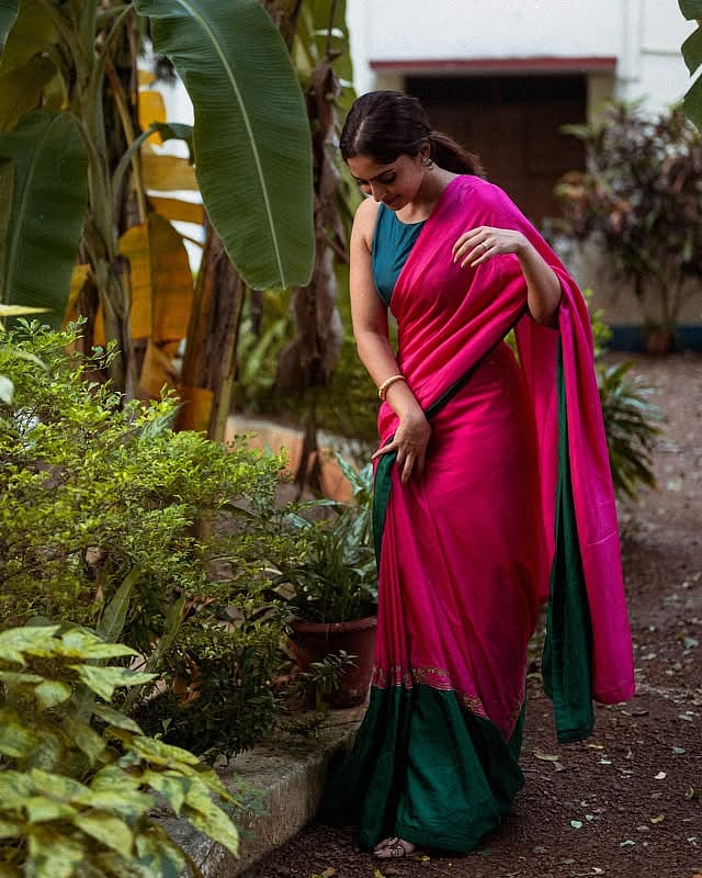 റെബ മോണിക്ക ജോൺ