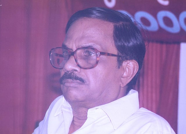 എംടി